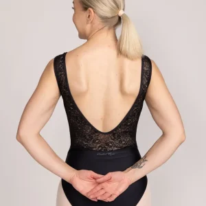 BALETTIPUKU INAYA, BALLET ROSA